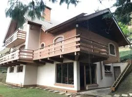 Country Home by Capivari Lodge Home