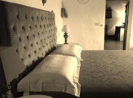 Podere Pievina Delle Corti - Dimora di Campagna，位于锡纳伦加的酒店