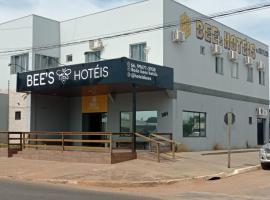 Hotel BEE's，位于索里苏的酒店