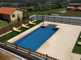 Casa rural con piscina, Cedeira, San Román，位于塞代拉的乡间豪华旅馆