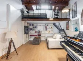 Musician Apartment Colosseo with Piano