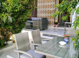 Cleopatra's House Apartments，位于阿彻奇洛斯的酒店