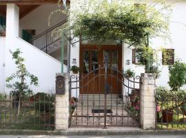 Rooms Torcello - with shared bathroom，位于波尔托罗的酒店