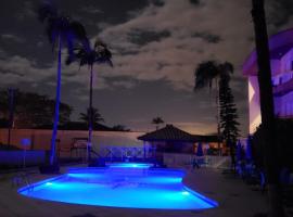 HOTEL CLUBE AZUL DO MAR，位于伊塔尼亚恩的酒店