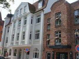 Designhotel 1690 & Apartments，位于伦茨堡诺德马克厅附近的酒店