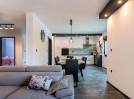 Apartman Gabrijela，位于普拉机场 - PUY附近的酒店