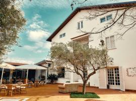 Casa Consalvo B&b，位于萨莱诺阿马尔菲机场 - QSR附近的酒店