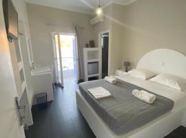 AEGEAN VIEW SEASIDE ROOMS AND STUDIOS KEA，位于科里夏的酒店
