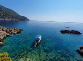 赛纳维兹酒店，位于阿德拉桑的酒店