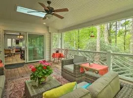 Highlands Cottage with Sunroom about 1 Mile to Downtown!