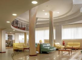 欧洲酒店，位于努奥罗的酒店