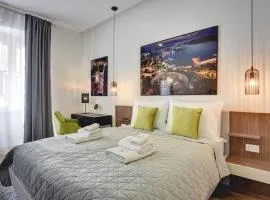 D&A Central Luxury Apartments with FREE Parking
