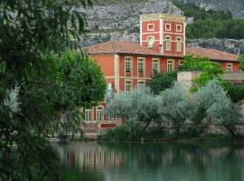 Gran Hotel Cascada Balneario Termas Pallares，位于阿拉贡省阿拉马的酒店