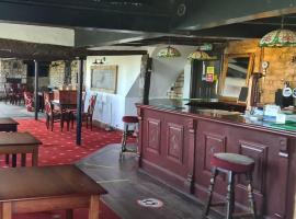 The Fox Inn，位于Colsterworth的酒店
