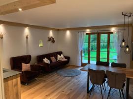 Neurenovierte Ferienwohnung Franzl，位于霍尔奇臣的酒店