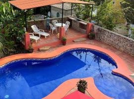 Casa Monarca，位于恰卡拉的酒店