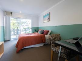 Manly Waves Hotel，位于悉尼的酒店