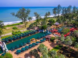 JW Marriott Phuket Resort and Spa，位于迈考海滩的度假村