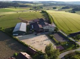 Pension & Reitschule Fuchsenhof