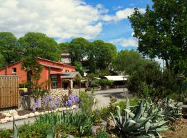 camping mas du sartre，位于Auriolles的酒店
