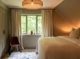 Beautiful Luxury Property in the Surrey Hills