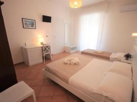 Solaris Guesthouse，位于托雷拉皮罗的酒店