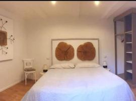 Miniappartamento Larice，位于托尔贾诺的酒店