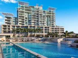 Pelican Waters Golf Resort Sunshine Coast，位于卡伦德拉的度假村