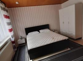 Ferienwohnung Lewitztor，位于Plate的酒店