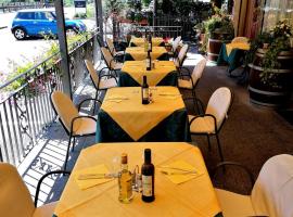 HOTEL BELVEDERE，位于Rivalta di Brentino的酒店