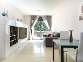 the beach milenium，位于罗萨斯的酒店