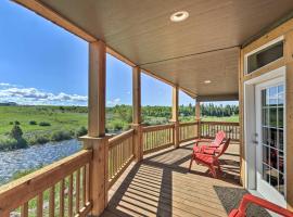 Griffel River Ranch with Views - An Anglers Dream!，位于阿什顿的酒店