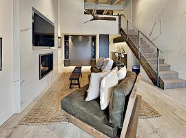 Timberline Condominiums Studio Loft Premier Unit 304，位于斯诺马斯村的酒店