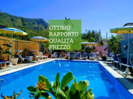 Hotel Casa Nicola，位于伊斯基亚的酒店