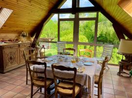 Hôtel de famille L.F.M.A.L.，位于Giat的酒店