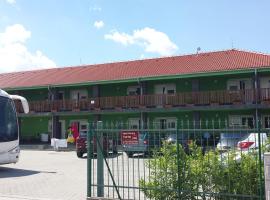 塔提科公寓，位于大梅杰尔的酒店
