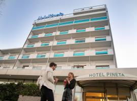 皮内塔酒店，位于索托马里纳的浪漫度假酒店