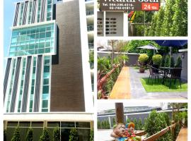 财富30号酒店，位于曼谷Suan Luang的酒店