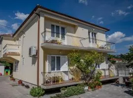 Apartments Ljubica Banjol