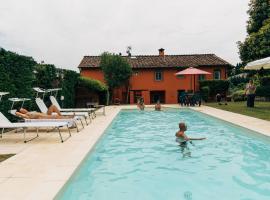 Tenuta San Giovanni Lucca - Borgo del Locumone，位于卢卡的酒店