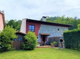 La Casina de Orfeo en Cuenco Cangas de Onís，位于坎加斯-德奥尼斯的木屋