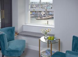Golden Vanity, Maritime Suites, Brixham，位于布里克瑟姆的酒店