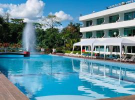 Hoteles Christian & Resort，位于Puerto Napo的酒店
