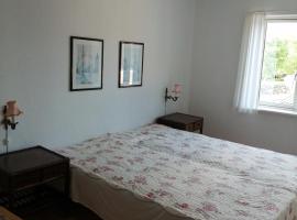 Hotel Lyne，位于Lyne的酒店
