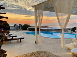Elafonisos Mare，位于艾拉方索斯的带泳池的酒店
