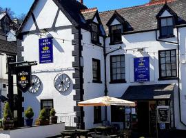 The Crown Hotel，位于科文的酒店