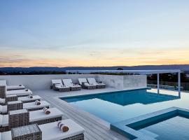 Astina Suites, Penrith，位于彭里斯的酒店