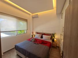 'Aegean Breeze' Lux & Cozy Apartment in Nea Makri，位于新马克立的酒店