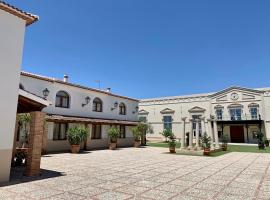 Hotel Restaurante Paneque，位于特拉武科新镇的酒店