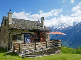 Holiday Home Rustico Tecc Berbis by Interhome，位于Castro的酒店